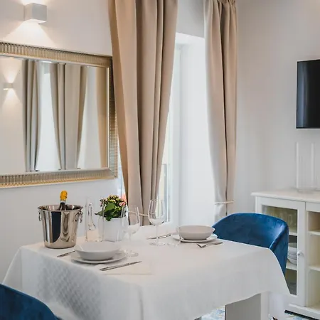 Beb Palazzo Mancini 4*