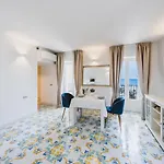 Beb Palazzo Mancini Oda ve Kahvaltı Minori