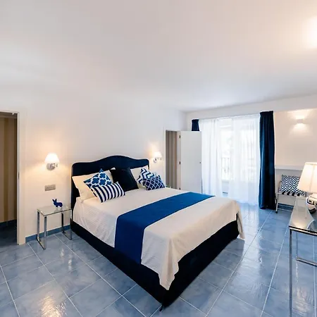 Beb Palazzo Mancini 4*