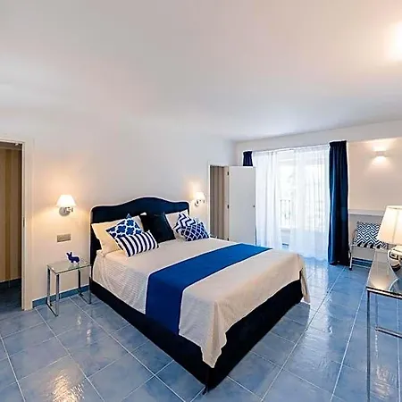 Beb Palazzo Mancini 4*