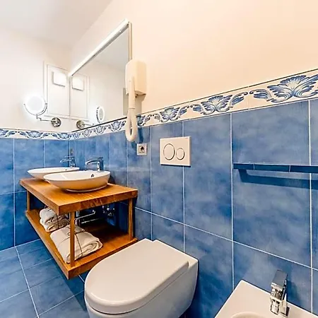 Beb Palazzo Mancini B&B 미노리