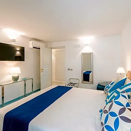 Beb Palazzo Mancini 4* 미노리