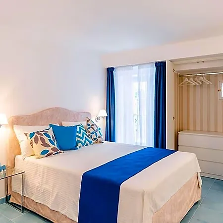 Beb Palazzo Mancini B&B 미노리